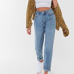 TRENDING ⚡️BDG MOM HIGH WAISTED TAPERED LEG 26 x 32